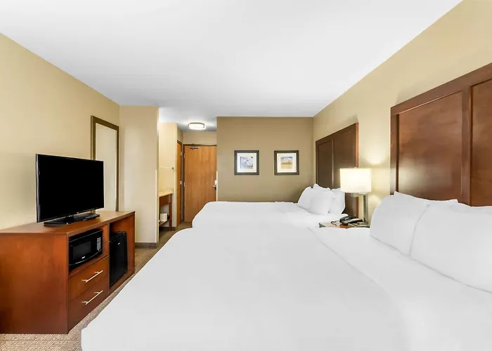 Comfort & Near Of Wyoming Hotel 4*