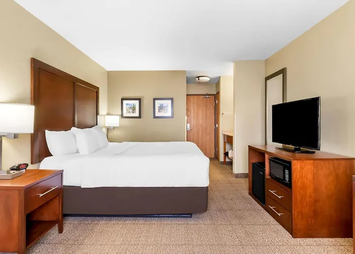 Comfort & Near Of Wyoming Hotel Laramie
