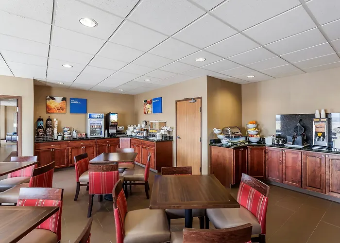 Comfort & Near Of Wyoming Hotel